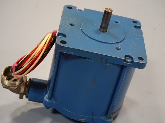 Стъпков взривозащитен ел. двигател SLO-SYN MOTOR X-250, град Пловдив | Промишлено Оборудване - снимка 3