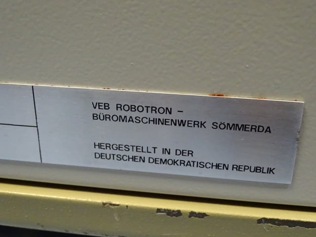Програматор VEB ROBOTRON 1702A - град Пловдив | Машини / Съоръжения - снимка 9