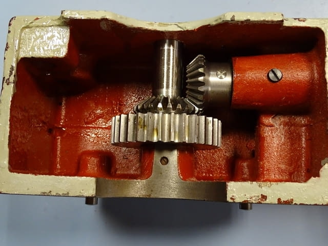 Приспособление делително за фреза TOS Машиностроене, На дребно - град Пловдив | Промишлено Оборудване - снимка 9