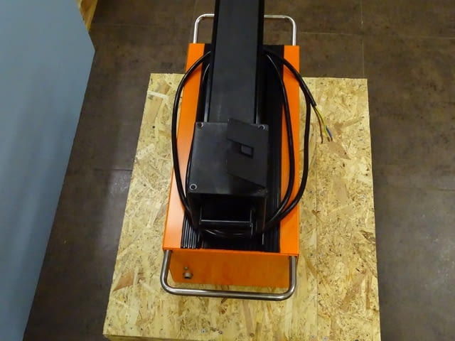 Индукционен нагревател за лагери SKF TIH-100 - city of Plovdiv | Machinery - снимка 8