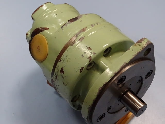 Хидравлична помпа Г12-24АМ Машиностроене, На дребно - град Пловдив | Промишлено Оборудване - снимка 1