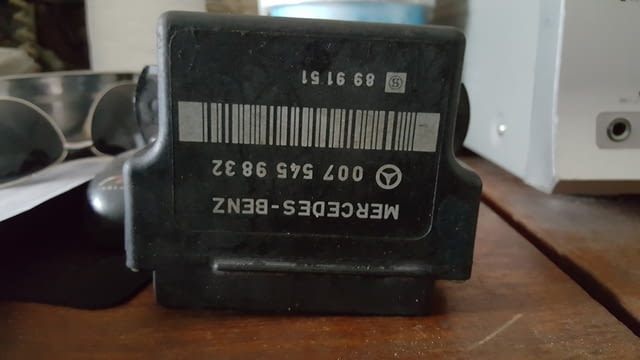 Mercedes-Benz реле подгревни свещи оригинално Automobiles - city of Vidin | Spare Parts - снимка 1