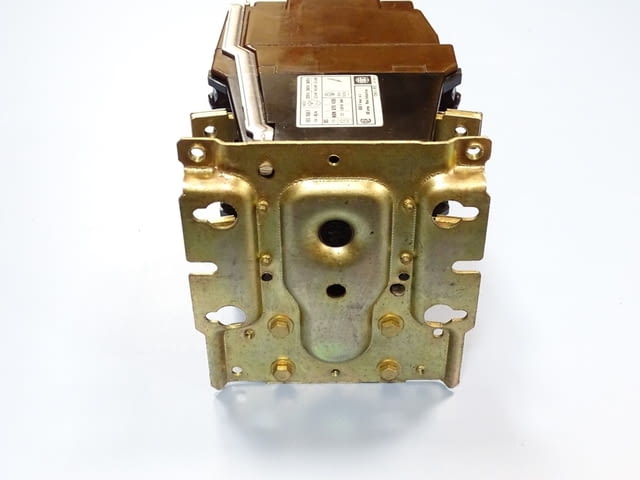 Контактор Telemecanique CN1-FC 133 Енергетика, На дребно - град Пловдив | Промишлено Оборудване - снимка 9