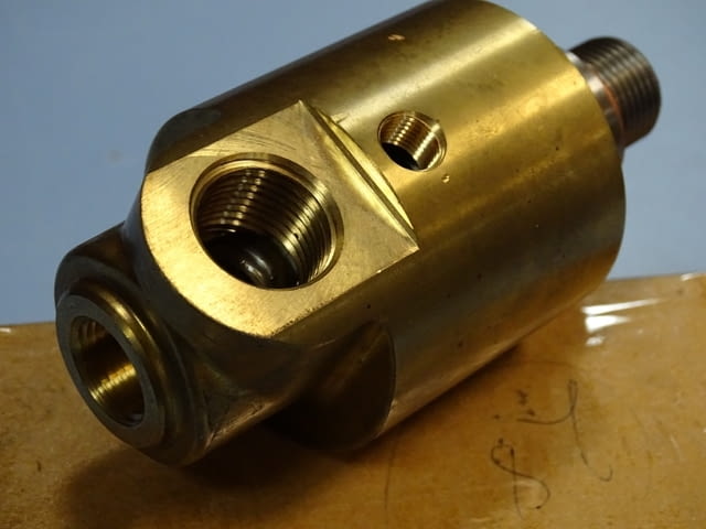 Ротационен съединител DEUBLIN Машиностроене, На дребно - град Пловдив | Промишлено Оборудване - снимка 7