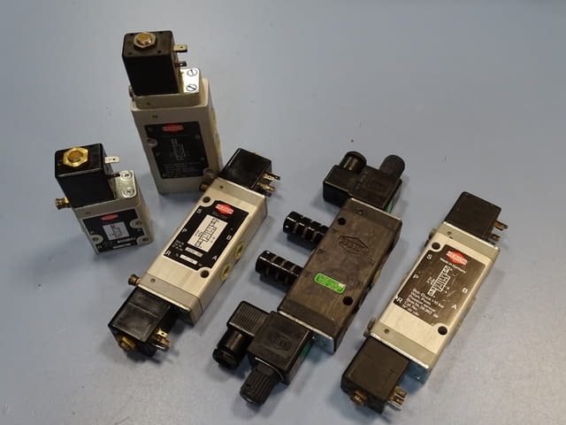 Пневматичен разпределител HERION Лека промишленост, На дребно - град Пловдив | Промишлено Оборудване - снимка 1