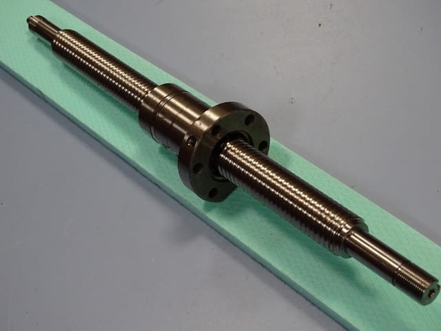 Сачмено-винтови двойки L-540 mm Машиностроене, На дребно - град Пловдив | Промишлено Оборудване - снимка 1