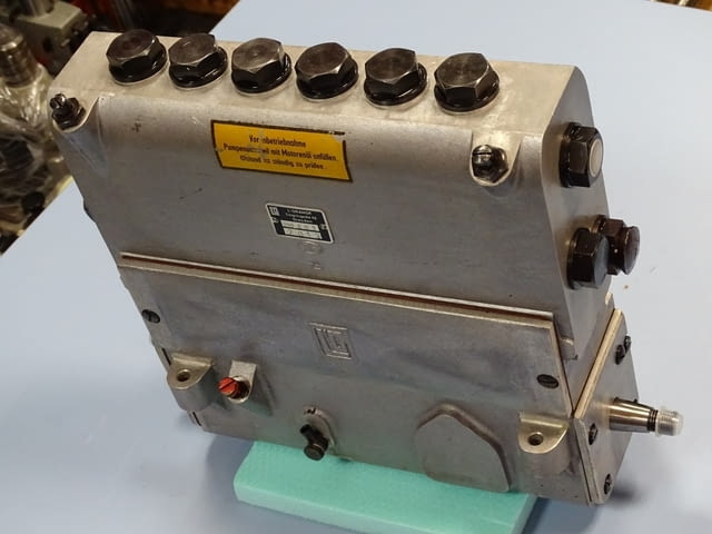 Горивно нагнетателна помпа L'ORANGE PHE 6 B 3, град Пловдив | Резервни Части - снимка 1