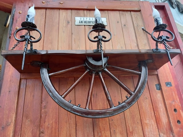 Лампа рафт от колело на каруца - град Кнежа | Осветление - снимка 4