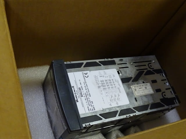 Регистратор Honeywell DM 106-1-A-0A Енергетика, На дребно - град Пловдив | Промишлено Оборудване - снимка 9