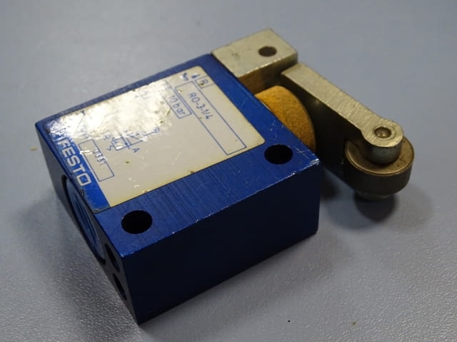 Пневматични крайни изключватели Festo RO-3-1/4, Festo GG-1/4, RS-3-1/8 - снимка 4