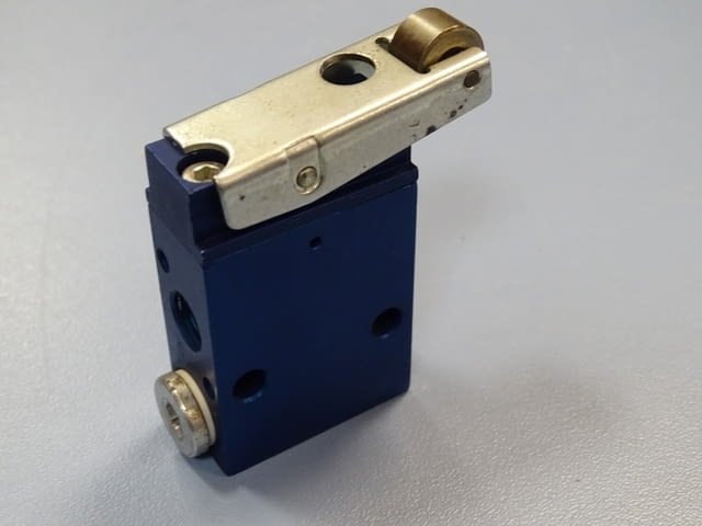 Пневматични крайни изключватели Festo RO-3-1/4, Festo GG-1/4, RS-3-1/8 - снимка 10