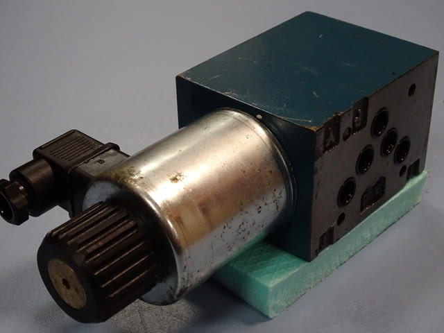 Хидравличен разпределител BOSCH Машиностроене, На дребно - град Пловдив | Промишлено Оборудване - снимка 6