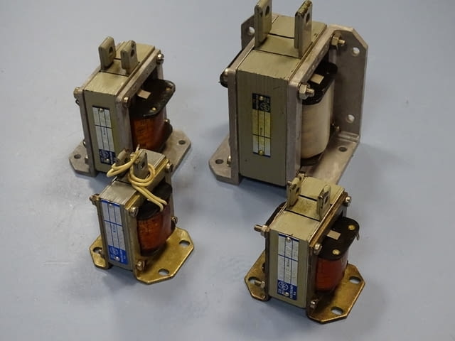 Електромагнит - solenoid Mez EVJ 1122, EVJ 2132, EVJ 3132, EVJ 4132 - снимка 1