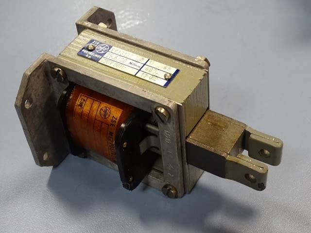 Електромагнит - solenoid Mez EVJ 1122, EVJ 2132, EVJ 3132, EVJ 4132 - снимка 7