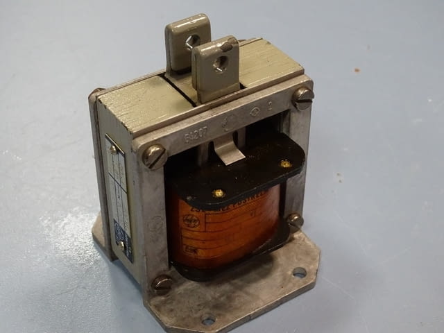 Електромагнит - solenoid Mez EVJ 1122, EVJ 2132, EVJ 3132, EVJ 4132 - снимка 12