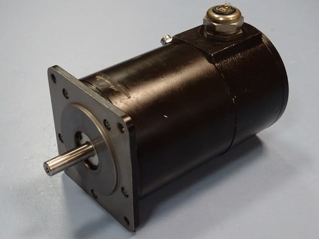 Стъпков мотор Berger Lahr RDM 599/50 Машиностроене, На дребно - град Пловдив | Промишлено Оборудване - снимка 1