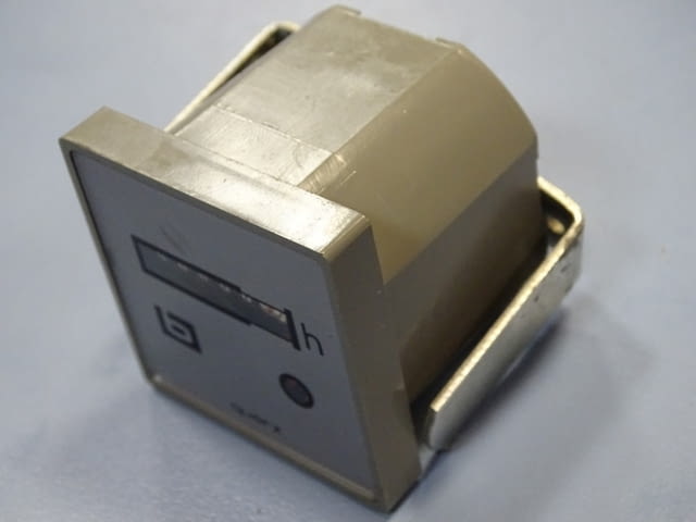 Ел.брояч за часове GRASSLIN, QUARZ Лека промишленост, На дребно - град Пловдив | Промишлено Оборудване - снимка 11