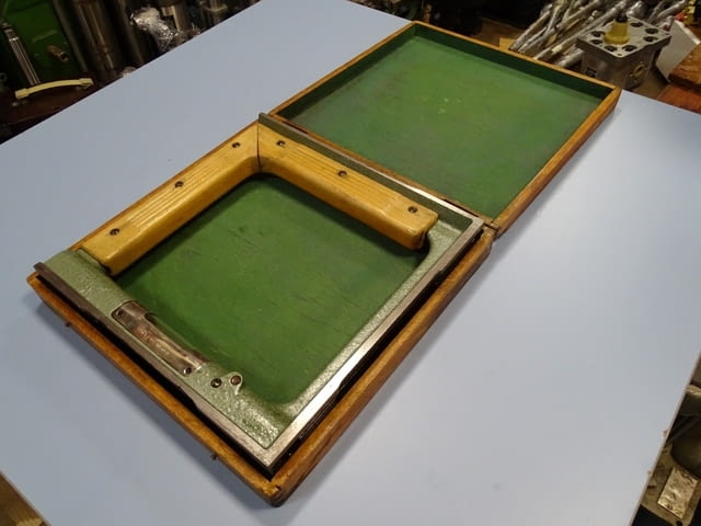 Нивелир машинен KINEX 300x300 mm - град Пловдив | Инструменти - снимка 1