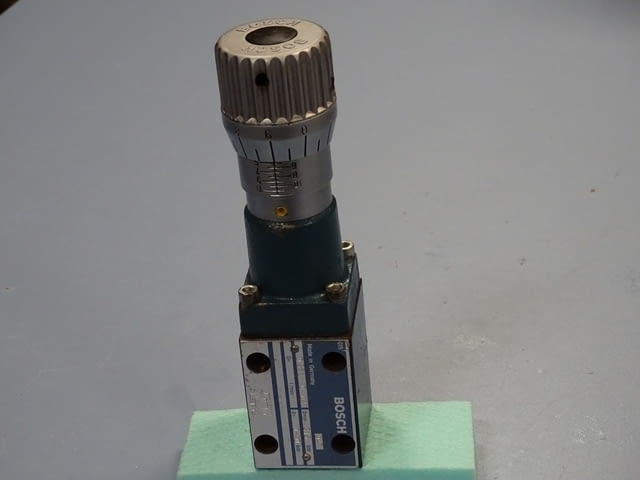 Хидравличен клапан BOSCH Лека промишленост, На дребно - град Пловдив | Промишлено Оборудване - снимка 1