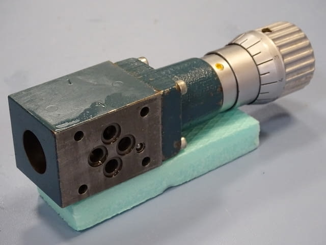 Хидравличен клапан BOSCH Лека промишленост, На дребно - град Пловдив | Промишлено Оборудване - снимка 4