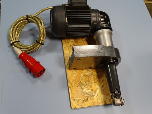 Ъглова високооборотна глава Deckel Corner Milling Spindle Head 2036 - снимка 2