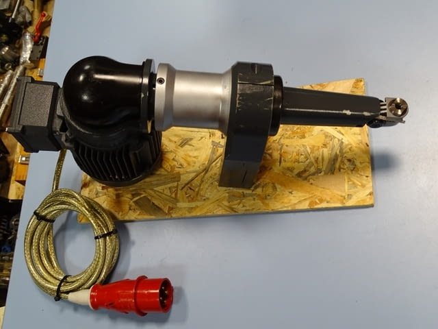 Ъглова високооборотна глава Deckel Corner Milling Spindle Head 2036 - снимка 5