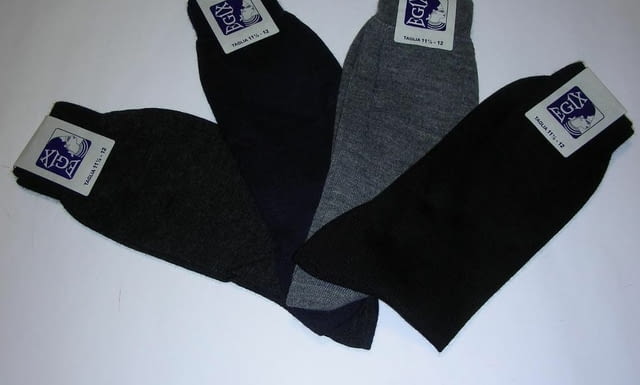 39-42, 43-45, 45-47 черни, графит, тъмносини, светлосиви италиански мъжки вълнени чорапи над глезени - снимка 1