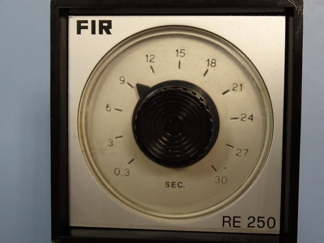 Реле време Time delay relay FIR RE 250 S, град Пловдив | Промишлено Оборудване - снимка 8