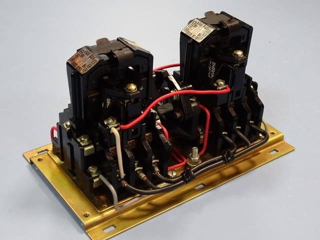 Контактор реверсивен UNELEC ROC 12 . 20, city of Plovdiv | Industrial Equipment - снимка 2