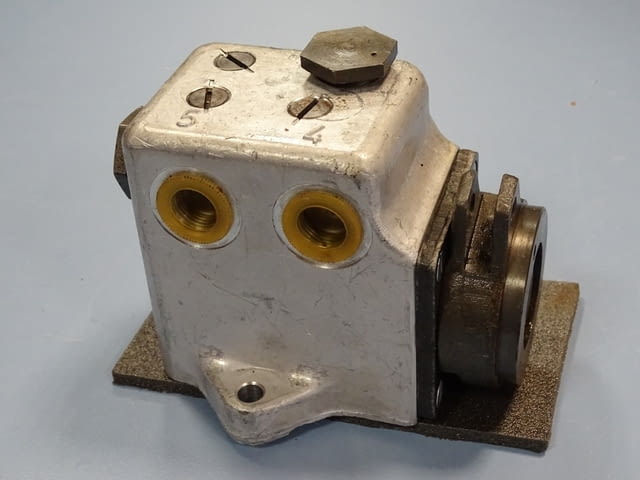 Хидравличен разпределител BOSCH HY/SDMA1D7, град Пловдив | Промишлено Оборудване - снимка 3