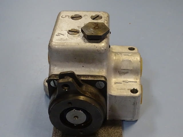 Хидравличен разпределител BOSCH HY/SDMA1D7, град Пловдив | Промишлено Оборудване - снимка 7