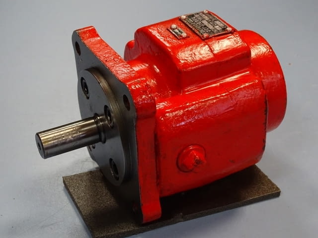 Хидравлична помпа Г12-23А Машиностроене, На дребно - град Пловдив | Промишлено Оборудване - снимка 2