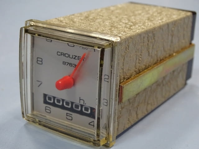 Брояч на часове Hour Meter CROUZET 87631, град Пловдив | Промишлено Оборудване - снимка 6