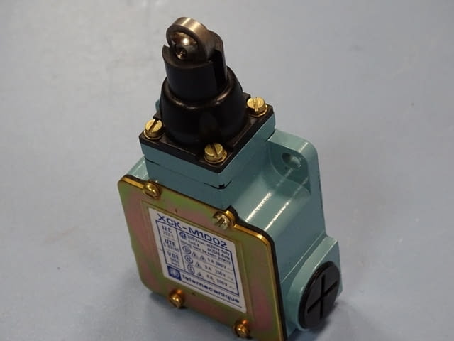 Изключвател Telemecanique XCK-M1D02 Енергетика, На дребно - град Пловдив | Промишлено Оборудване - снимка 3