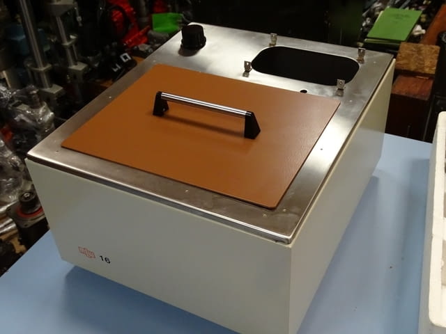 Лабораторен термостат MLW UH 16 Химическа промишленост, На дребно - град Пловдив | Промишлено Оборудване - снимка 2