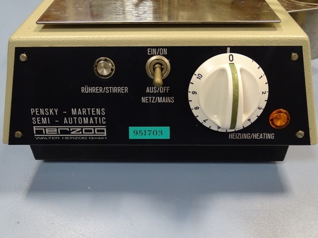 Уред за анализ по метода на PENSKY-MARTENS, Semi-Automatic Herzog - снимка 4