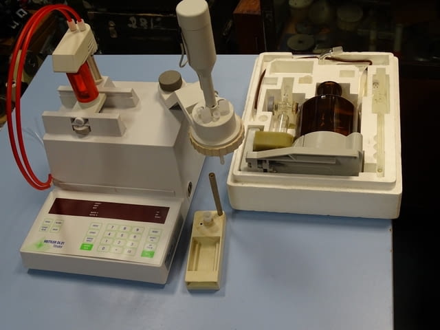 Титратор METTLER DL 21 titrator Химическа промишленост, На дребно - град Пловдив | Промишлено Оборудване - снимка 1