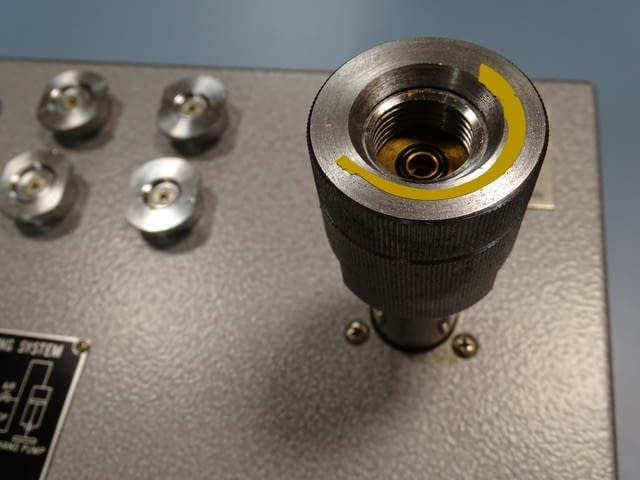 Стенд за манометри Press and Vacuum Tester NAGANO KEIKI PM-41 - снимка 8