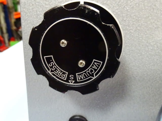 Стенд за манометри Press and Vacuum Tester NAGANO KEIKI PM-41 - снимка 10