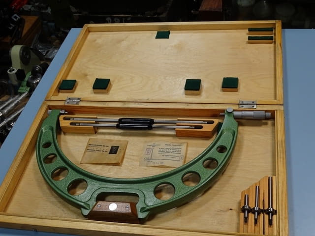 Микрометър VEB Suhl 300-400 mm - град Пловдив | Инструменти - снимка 1