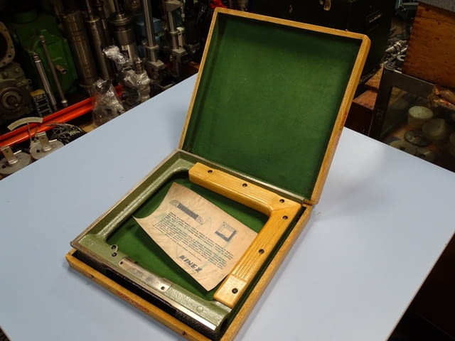 Нивелир машинен KINEX 300x300 mm - град Пловдив | Инструменти - снимка 1