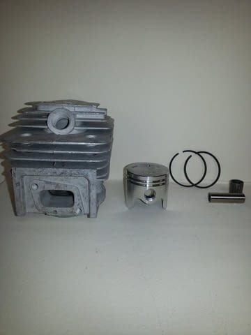 Продавам двигател за китайски храсторези и резачки., град Велики Преслав | Техника / Инструменти - снимка 1