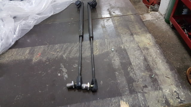 Renault Espace III амортисьори заден капак - град Видин | Резервни Части - снимка 5