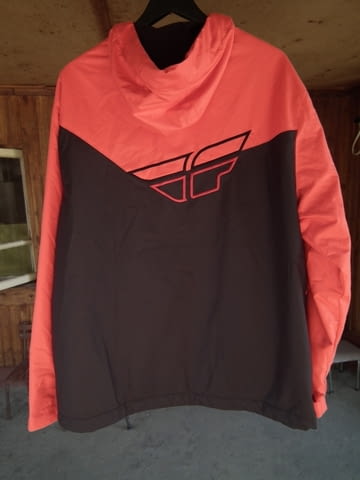 Fly Racing леко яке с качулка - град Левски | Аксесоари / Консумативи - снимка 2