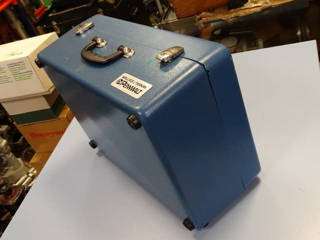 Пневматичен калибратор PENNWALT Wallace & Tiernan FA-235-G, city of Plovdiv - снимка 11