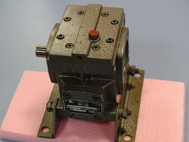 Червячен редуктор 2Ч-40 Машиностроене, На дребно - град Пловдив | Промишлено Оборудване - снимка 3