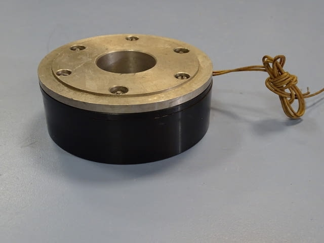 Спирачка за високомоментни ел.двигатели 13CBE0, град Пловдив | Промишлено Оборудване - снимка 1