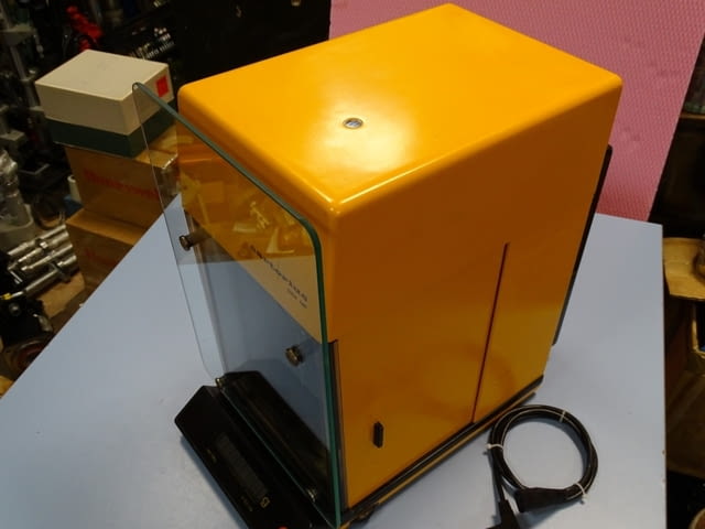 Аналитична везна Sartorius 2004 МР - city of Plovdiv | Industrial Equipment - снимка 1