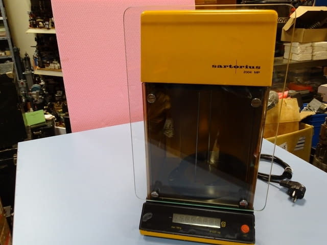 Аналитична везна Sartorius 2004 МР - city of Plovdiv | Industrial Equipment - снимка 3