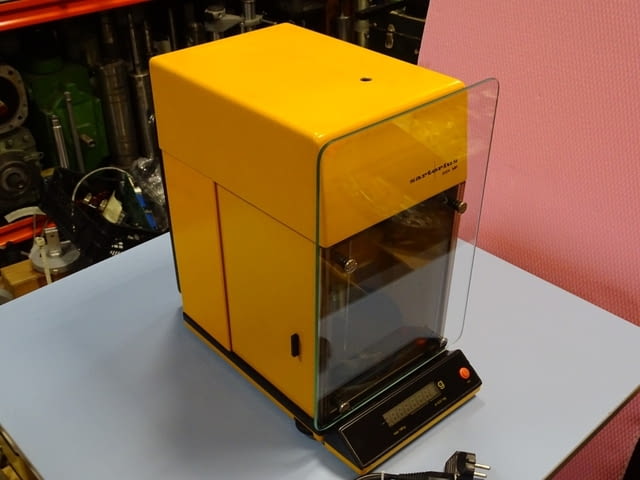 Аналитична везна Sartorius 2004 МР - city of Plovdiv | Industrial Equipment - снимка 11
